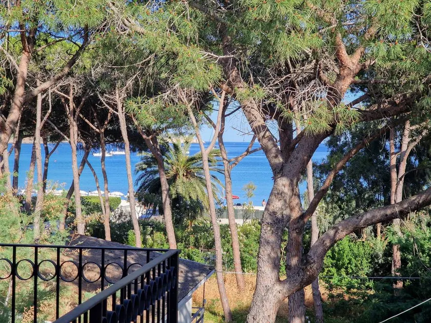 Fully equipped holiday apartment with terrace | Sea view | Close to the beach | Dogs allowed - Image 1
