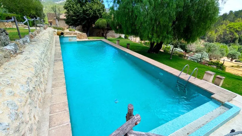 Room 'Habitación 5' with Mountain View, Shared Pool and Wi-Fi - Image 1