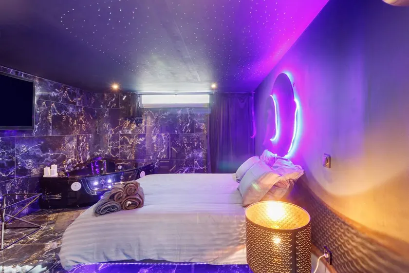 Bed & breakfast con idromassaggio e terrazza - Image 1