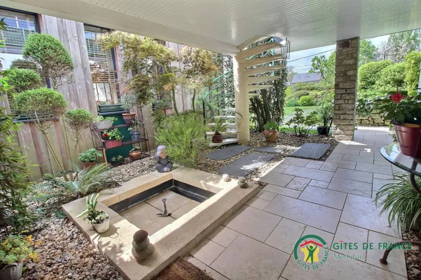 Gite with terrace & garden - Image 1