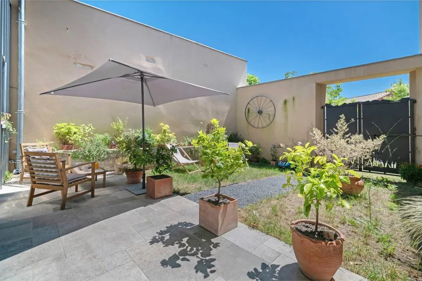 House with BBQ, garden & terrace | Garden view - Image 1