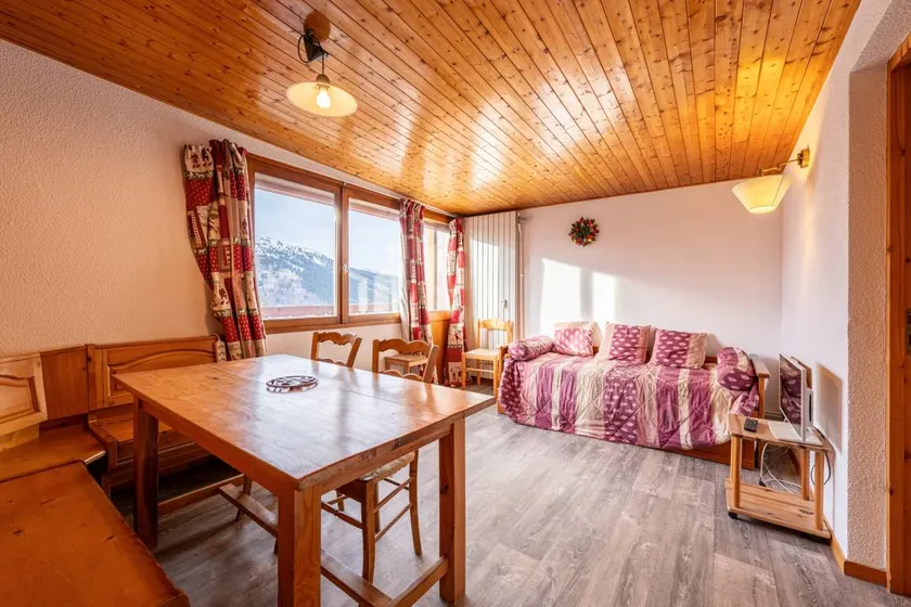Holiday apartment | Mountain view | Next to the ski | Pets allowed - Image 1
