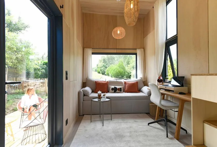Cottage with terrace, barbecue & garden - Image 1