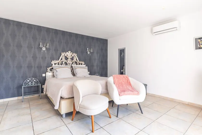 Bed & Breakfast mit schnellem Internet, Terrasse und Pool - Image 1