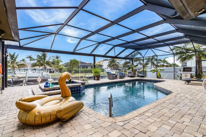 Maison de vacances avec barbecue, piscine privée et jacuzzi | Vue sur l'eau - Image 1