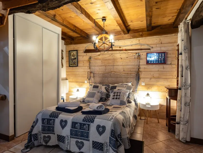 Guesthouse 'Chambre Marine' with Shared Terrace, Garden and Wi-Fi - Image 1