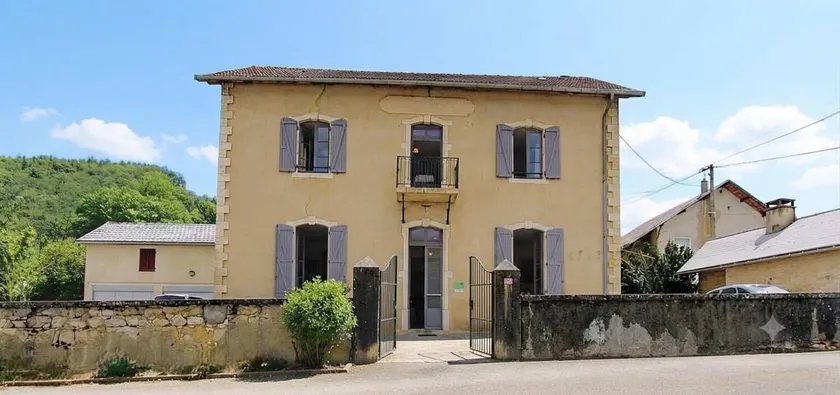 Gite with garden - Image 1