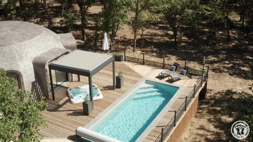 Gite with garden, private pool & terrace - Image 1