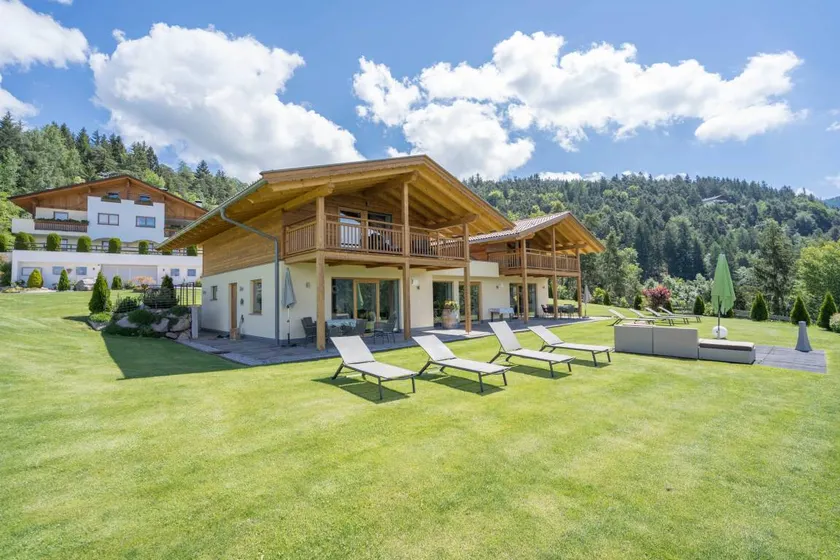Child-friendly chalet with garden, terrace & barbecue | Mountain view - Image 1