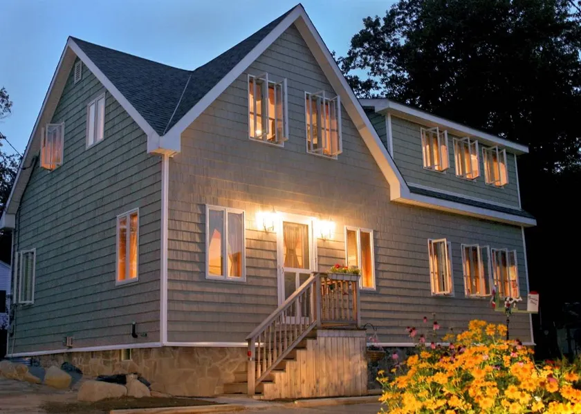 COZY COVE COTTAGE LIMIT 6 - Image 1