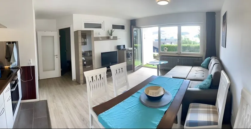 Apartment with terrace & garden | Mountain view - Image 1