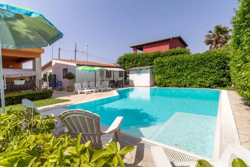 Villa Arianna - Image 1