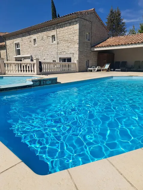 "Gîte Ferrari" 4–6 guests, Ruoms center, shared pool, private terrace, air conditioning - Image 1