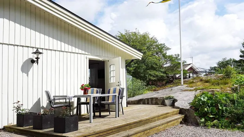 Maison avec terrasse et barbecue - Image 1