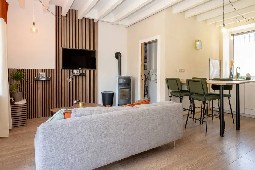 Family-oriented flat with garden, terrace & fast internet | Garden view - Image 1