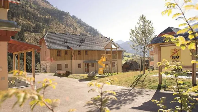 Flat with barbeque, garden & sauna - Image 1