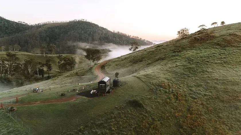 Mountain Tiny House with Spectacular Landscape Views in New South Wales - Image 1
