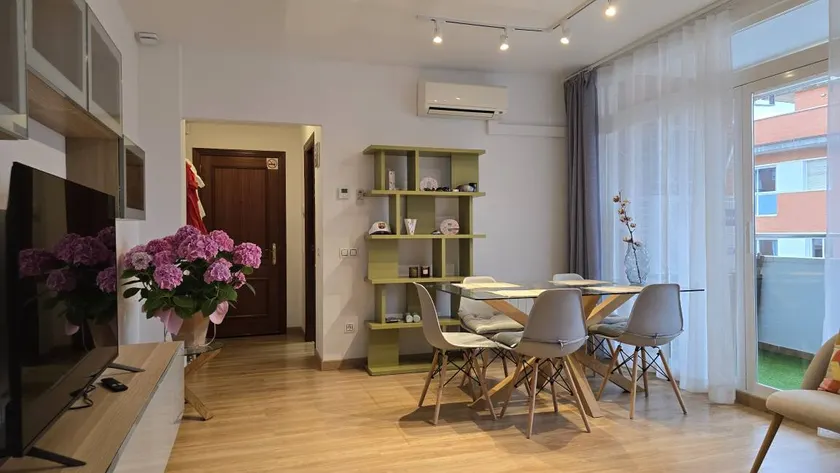 Family-friendly holiday apartment with pool, garden & terrace | Beach nearby - Image 1