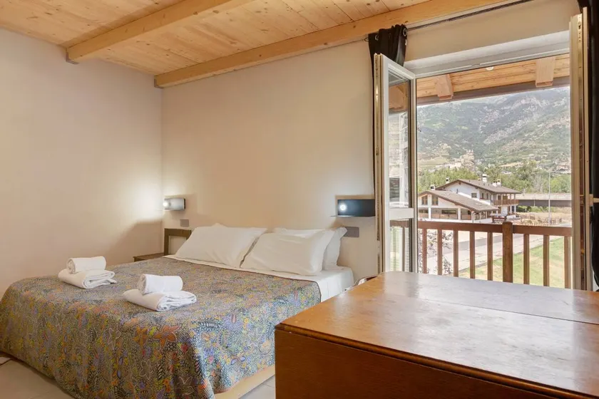 Comfort Studio with Mountain View, Private Balcony, and Wi-Fi - Image 1