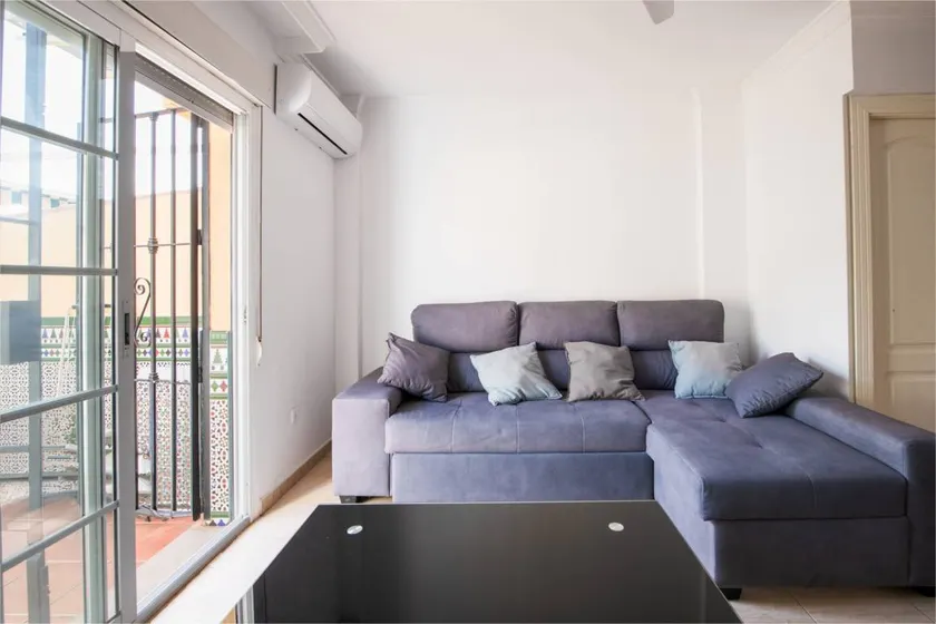 Wonderful holiday home with garden, terrace & pool | City view | Close to the beach - Image 1