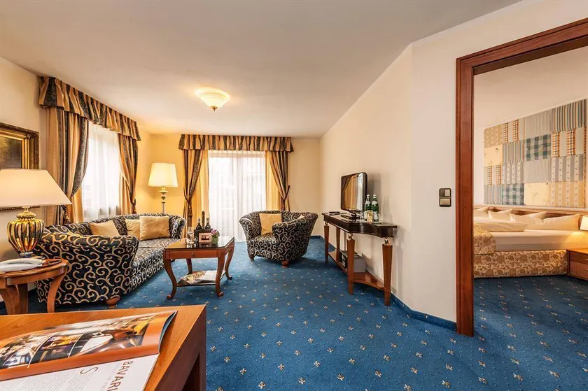 Children-friendly flat with sauna & pool | Lake view | Suitable for remote work | Pets allowed - Image 1