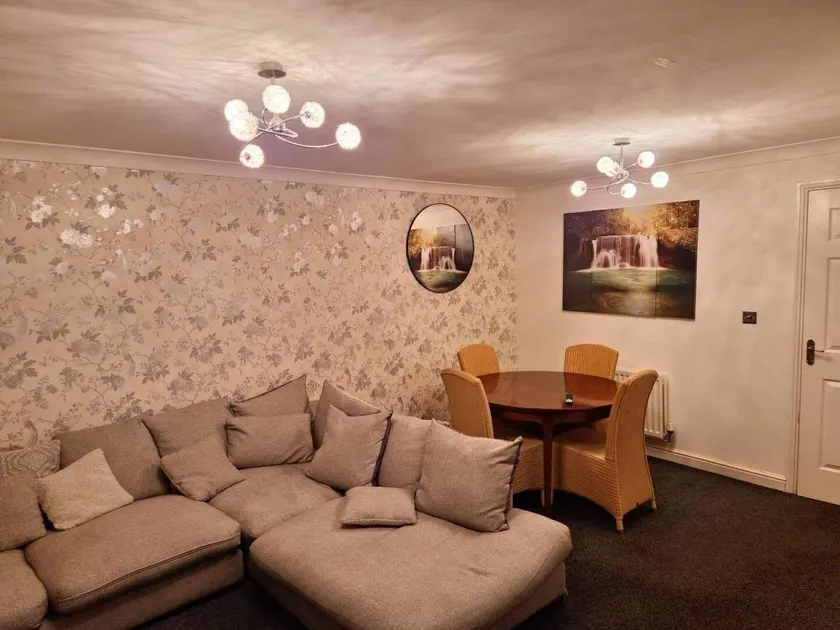 Holiday home with garden - Image 1