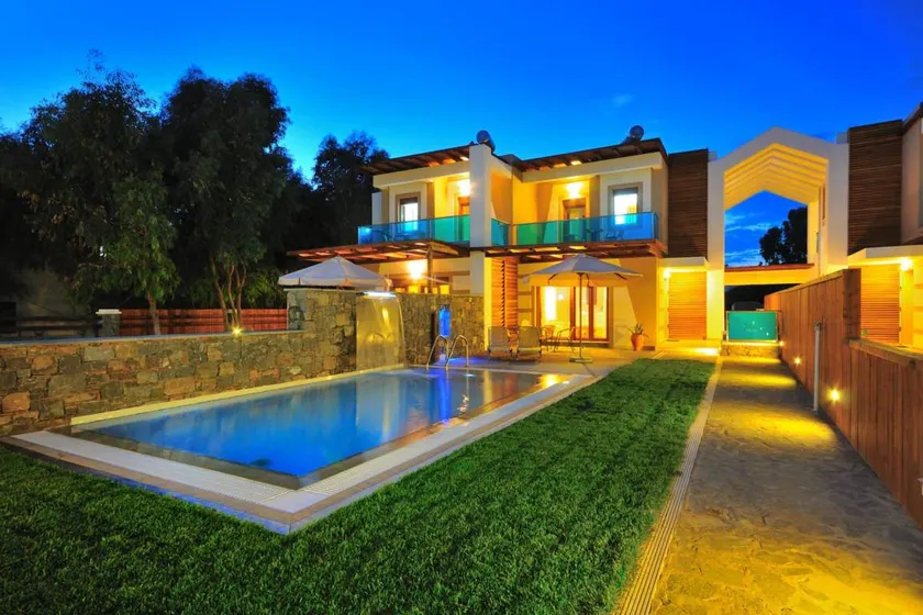 Maison avec barbecue, piscine et jacuzzi | Vue mer - Image 1