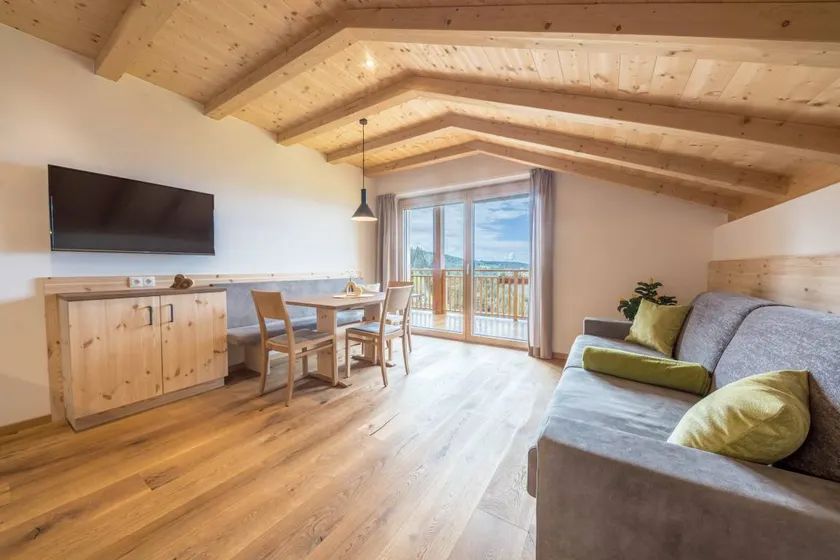 Apartment with garden & sauna | Mountain view - Image 1