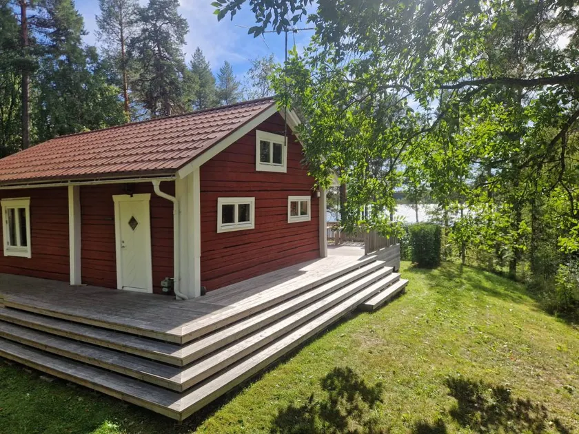 Charming Cabin with Scenic Views - Image 1