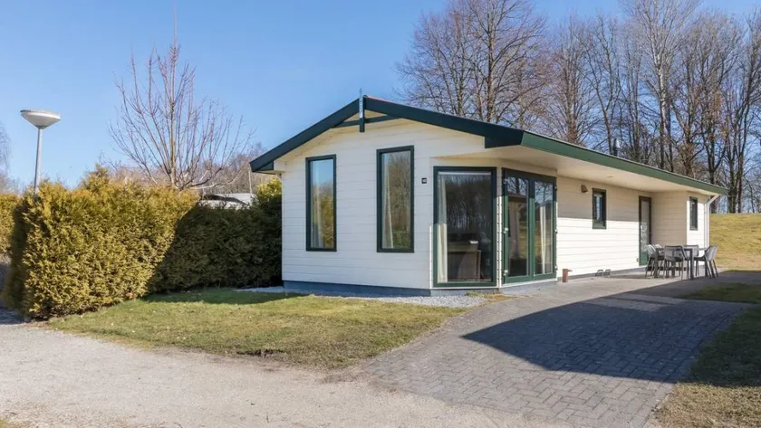 House with garden, pool & terrace - Image 1