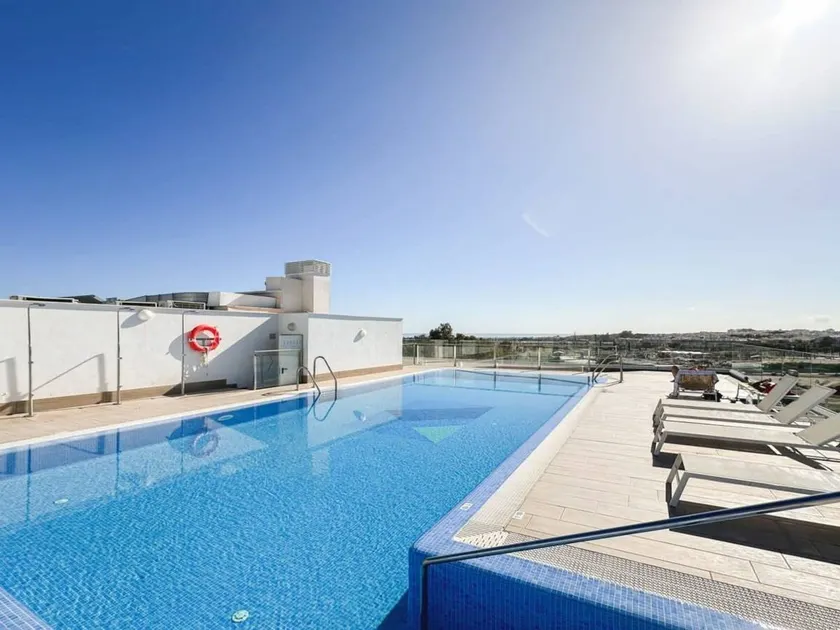 Penthouse Rooftop Pool Wifi Outdoor Kitchen - Image 1