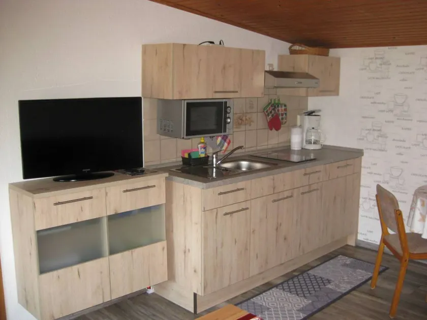 Apartamento vacacional con barbacoa y jardín - Image 1