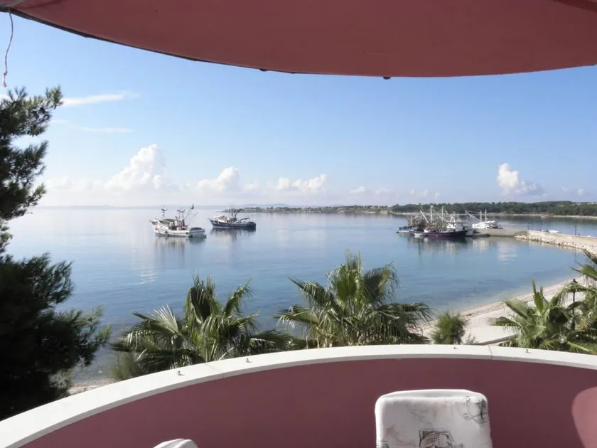 Apartment with terrace | Sea view | Close to the beach | Pets are welcome - Image 1