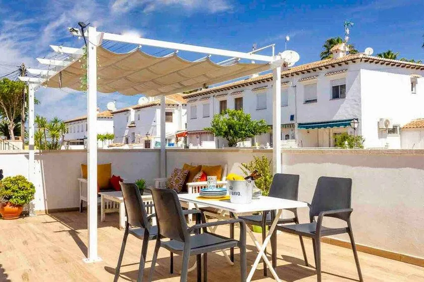 Holiday apartment with terrace, pool & barbecue | Beach view | Good for workation | Pets are welcome - Image 1