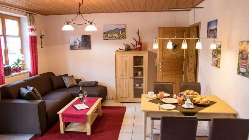 Holiday apartment with terrace & garden | Garden view - Image 1