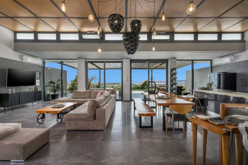 Child-friendly villa with sauna, BBQ & private pool | City view | Pets are welcome - Image 1