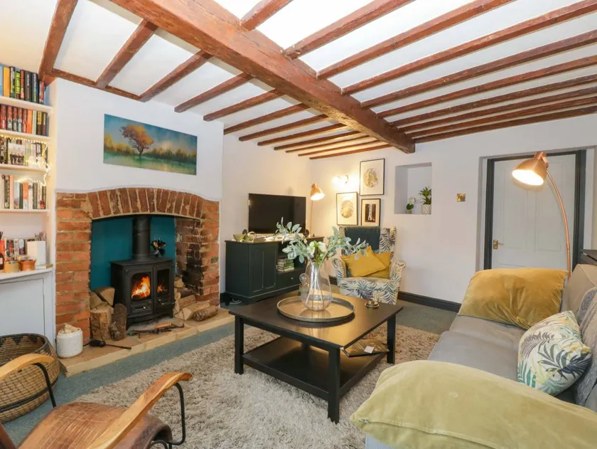 Family-friendly cottage with garden | Pets are welcome - Image 1