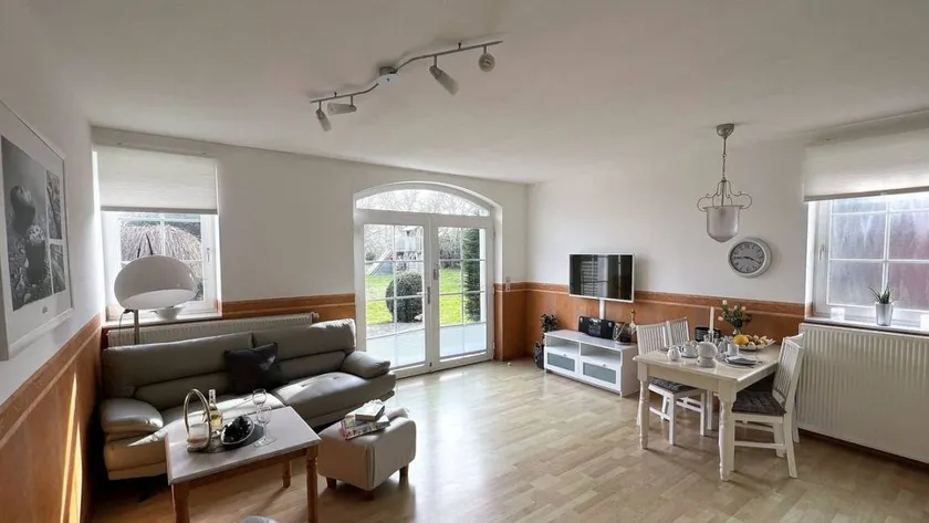 Agréable appartement de vacances entièrement équipé avec terrasse, barbecue et jardin | Avec animaux autorisés - Image 1