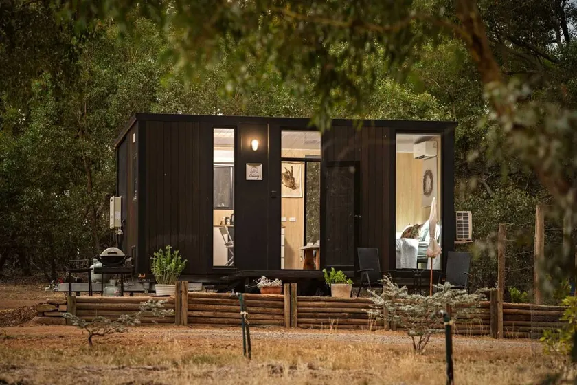 Spectacular Tiny House in Clydesdale, Victoria - Image 1