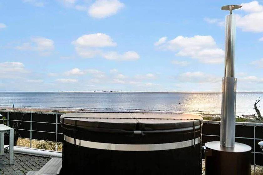 Holiday home with sauna, barbeque & terrace | Sea view - Image 1