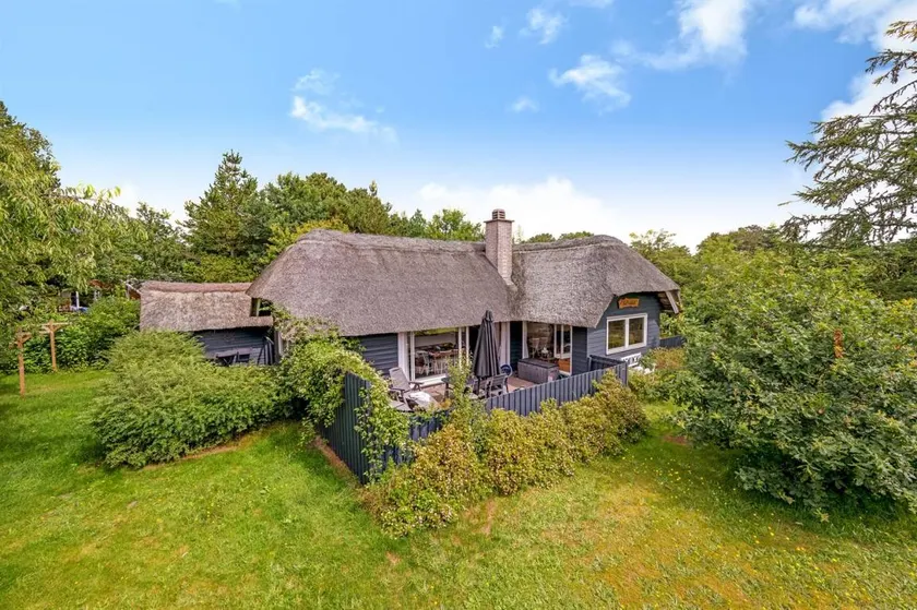 Fully equipped house with terrace | Pets allowed - Image 1