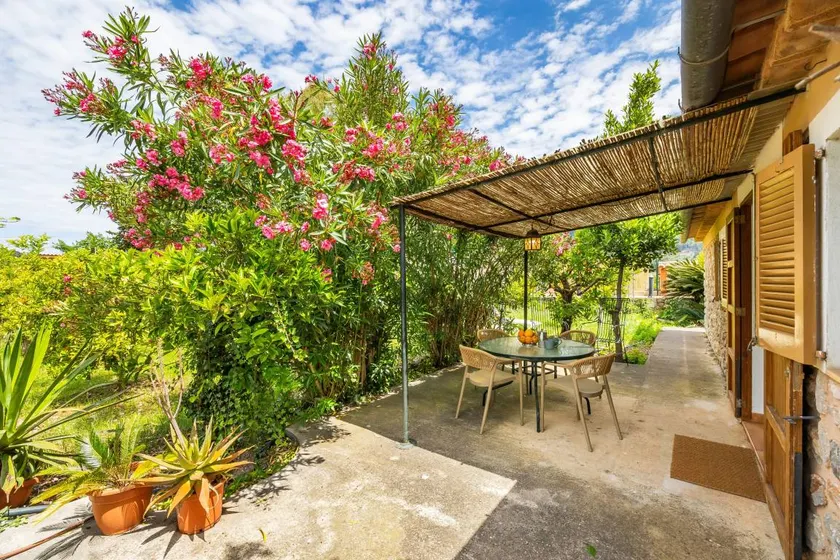 Holiday home with terrace, BBQ & garden | Garden view - Image 1