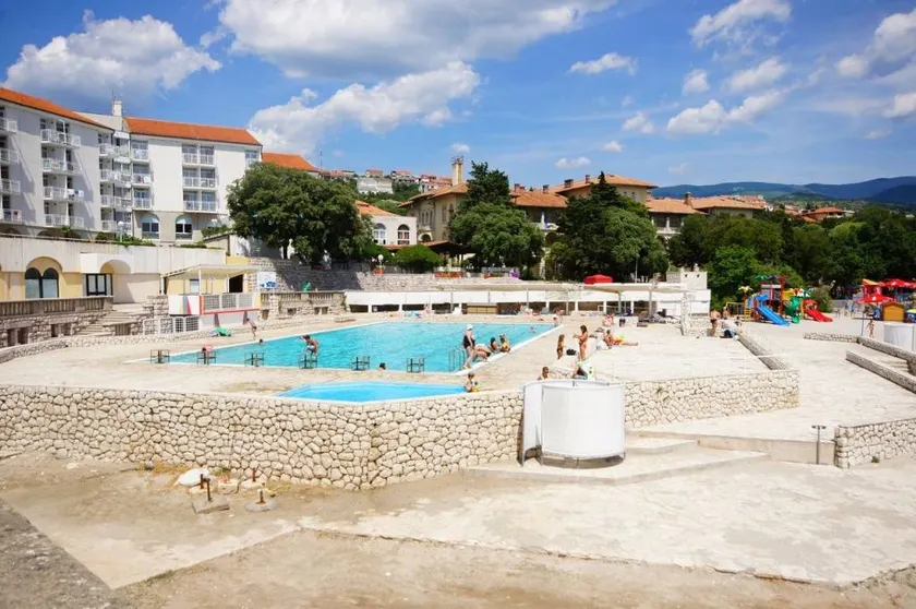 Beautiful flat with garden & barbeque | Close to the beach - Image 1