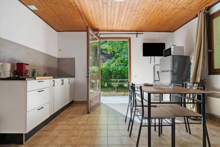 Holiday home with terrace, sauna & garden - Image 1