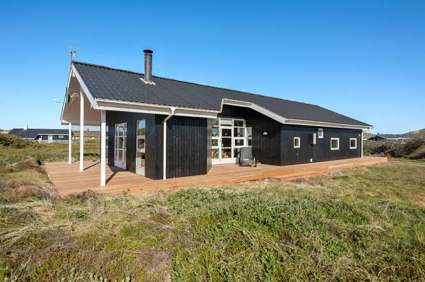 Holiday home with terrace & sauna - Image 1