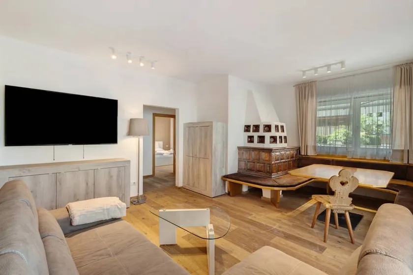 Apt Hofer Elisabeth - Image 1