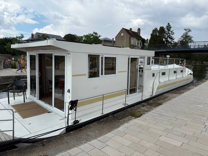 Comfortable houseboat in Digoin - 6 guests - Image 1