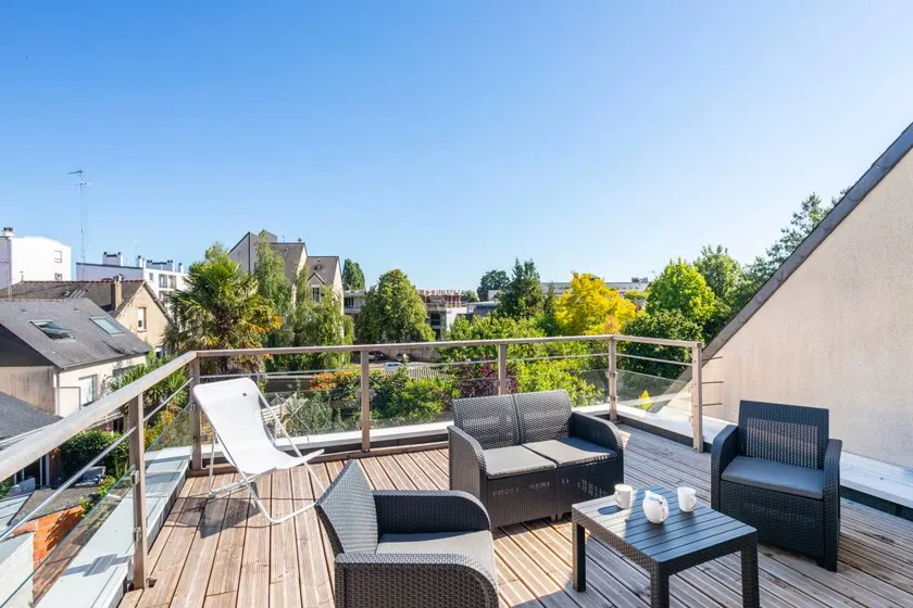 Family-oriented holiday apartment with terrace - Image 1