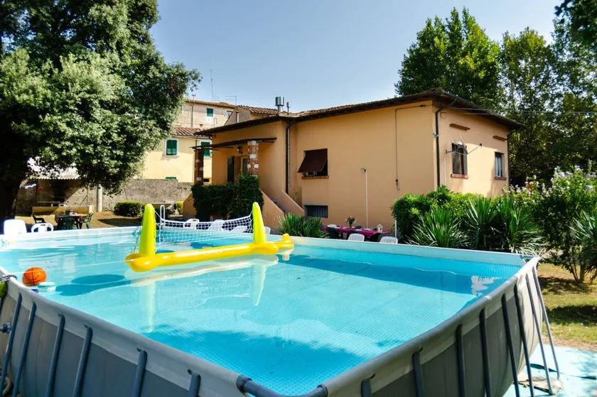 Children-friendly pleasant villa with BBQ, terrace & garden | Pets allowed - Image 1