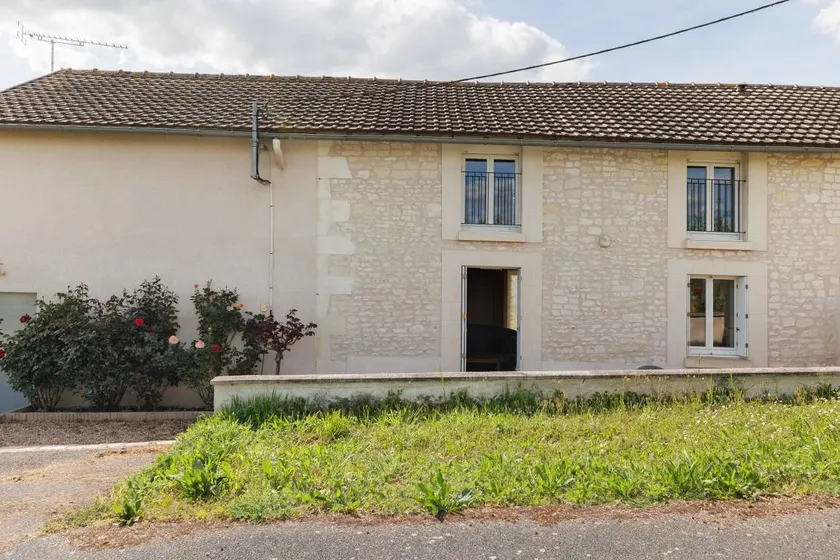 Gîte La Chapelière: Private Terrasse, Garten & WLAN in Assay, Loiretal - Image 1